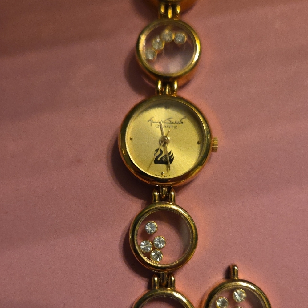 Vintage, Gloria Vanderbilt Gold and Clear Women's Watch - Picture 2 of 3
